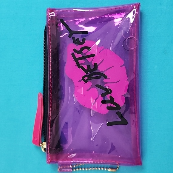 Betsy Johnson Luv Betsey Lips Pink Makeup Bag NWOT - Picture 1 of 4